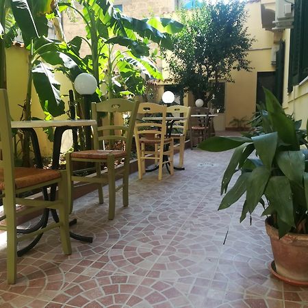 Le Rose Del Viale Bed & Breakfast Palermo Exterior photo