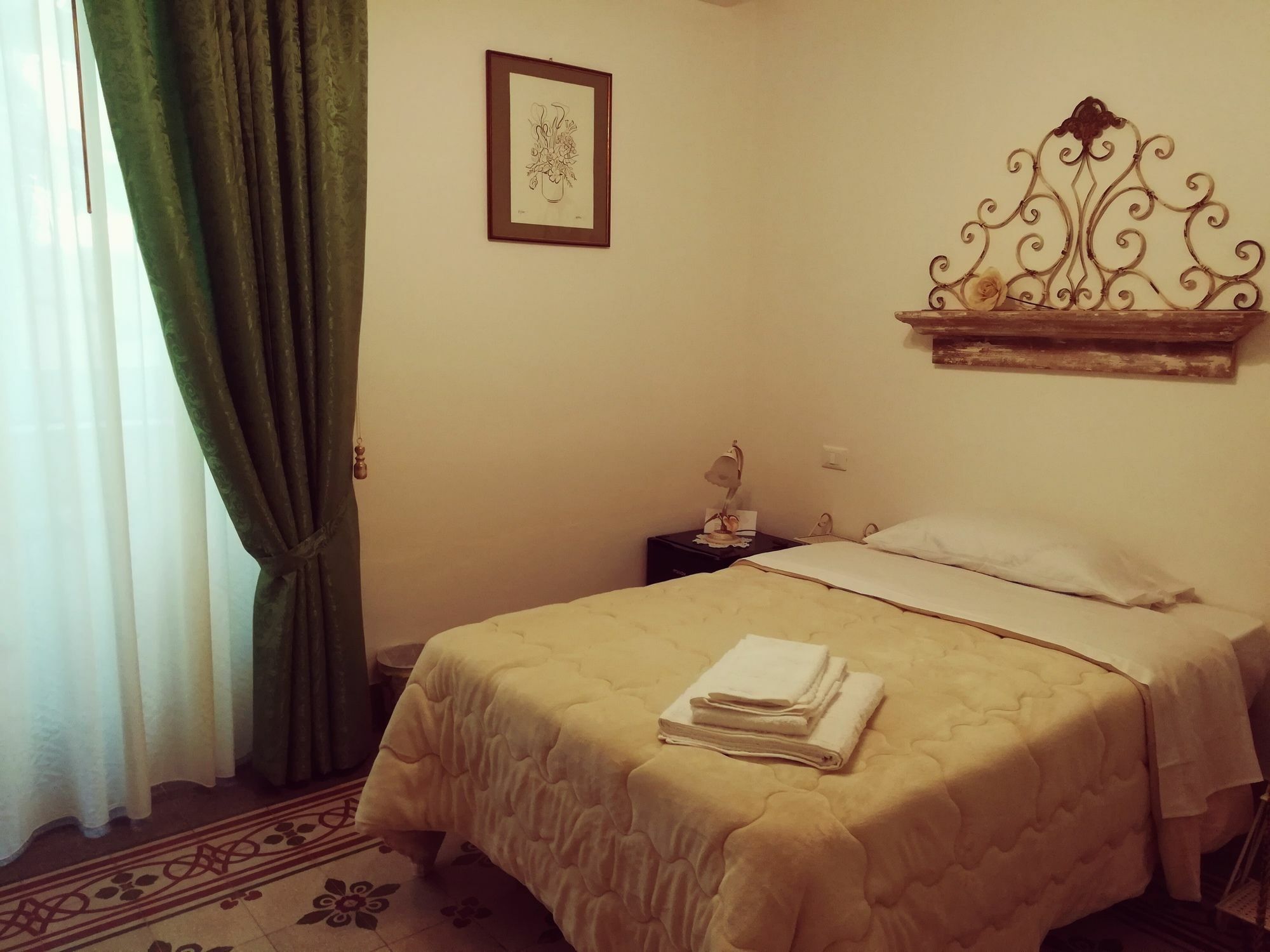 Le Rose Del Viale Bed & Breakfast Palermo Exterior photo