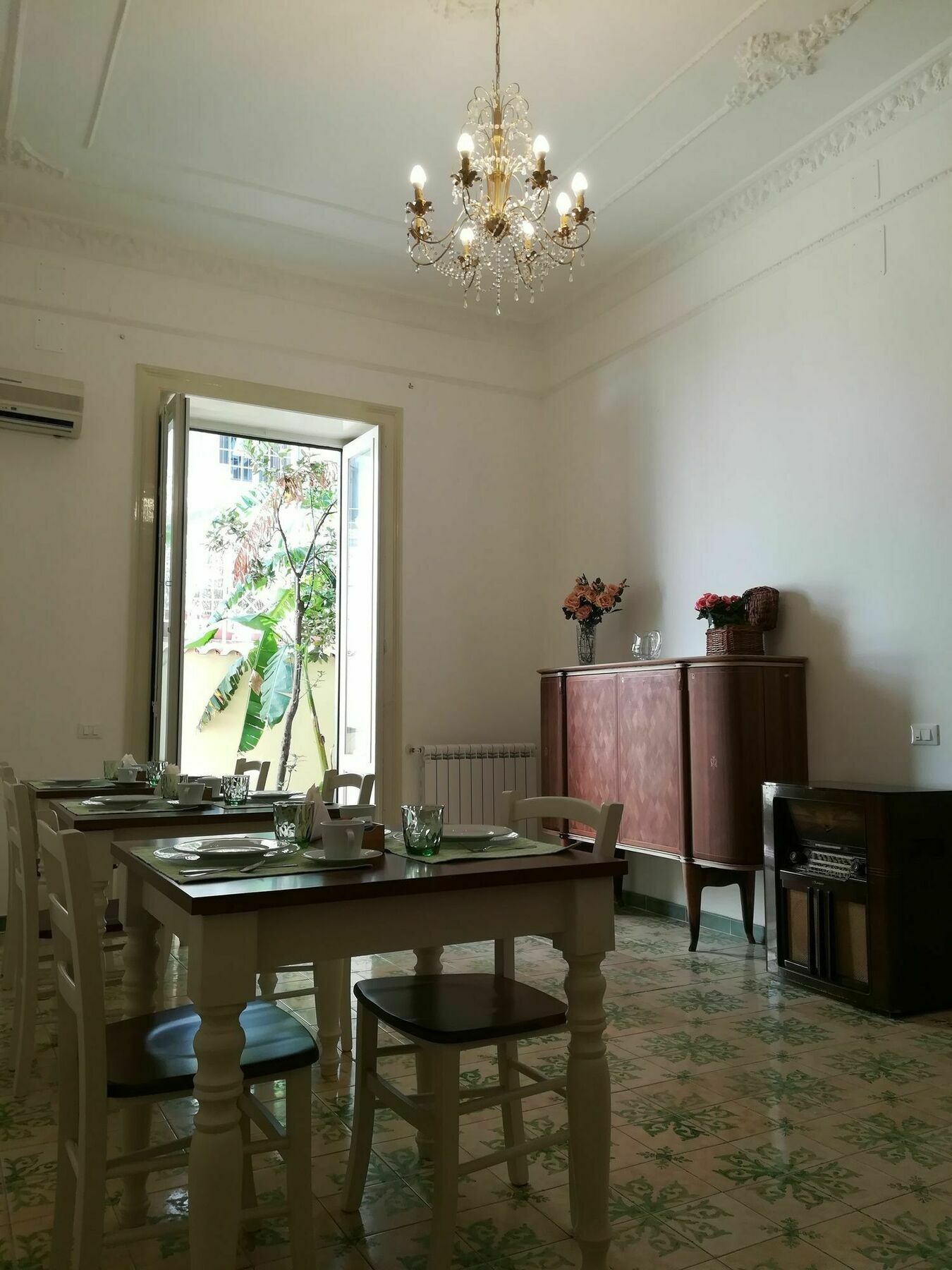 Le Rose Del Viale Bed & Breakfast Palermo Exterior photo